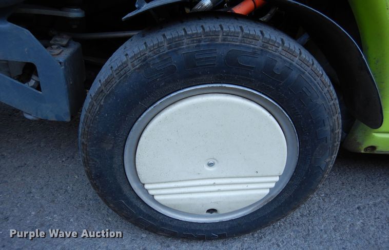 image for item LT9847 2011 Green Machines 636HS  sweeper