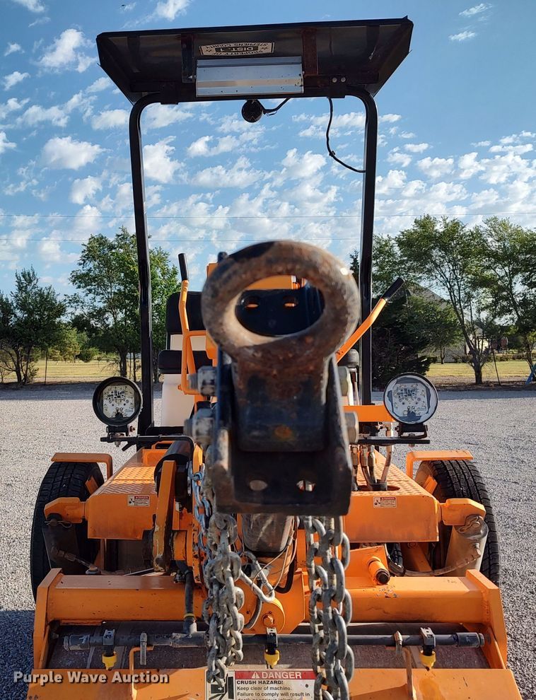 image for item LU9173 2016 LeeBoy 400T  double drum roller