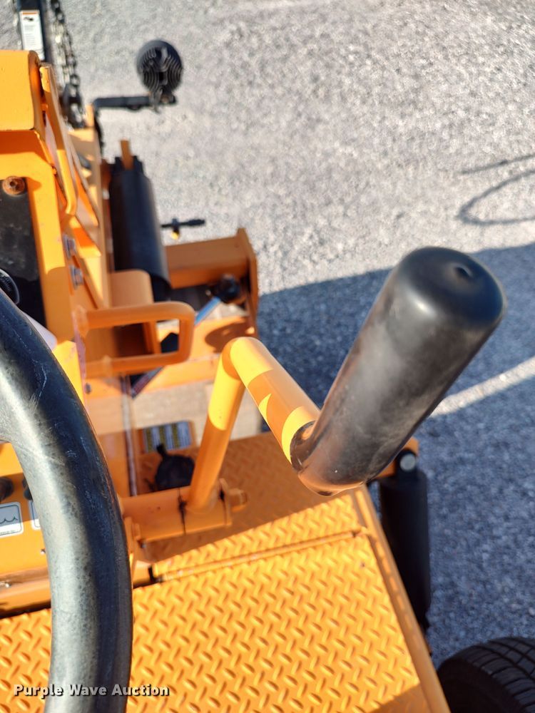 image for item LU9173 2016 LeeBoy 400T  double drum roller