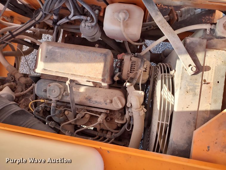 image for item LU9173 2016 LeeBoy 400T  double drum roller