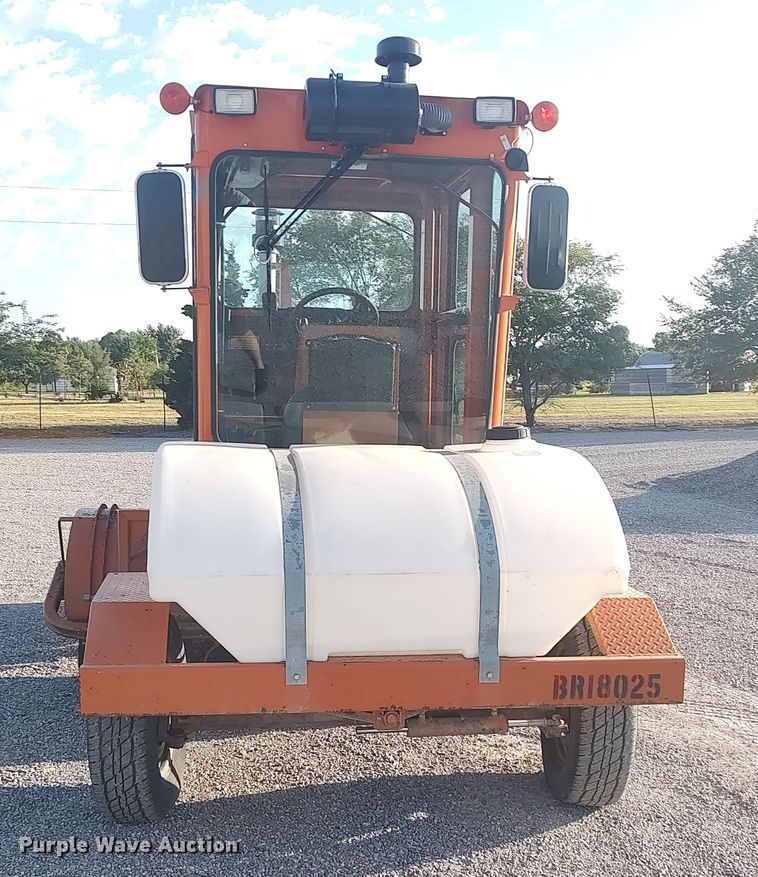 image for item LU9174 2018 Broce RCT350  broom