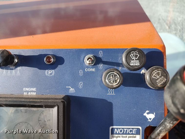 image for item LU9174 2018 Broce RCT350  broom