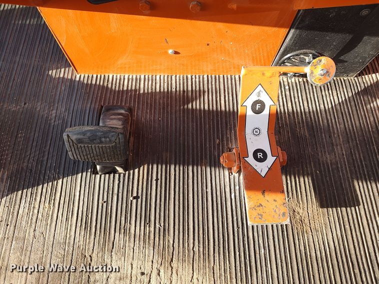 image for item LU9174 2018 Broce RCT350  broom