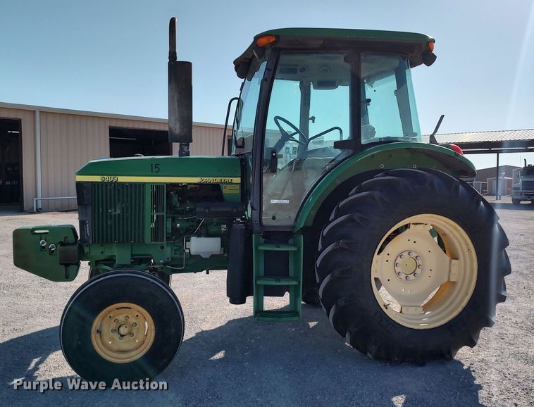 image for item LU9175 2006 John Deere 6403  tractor