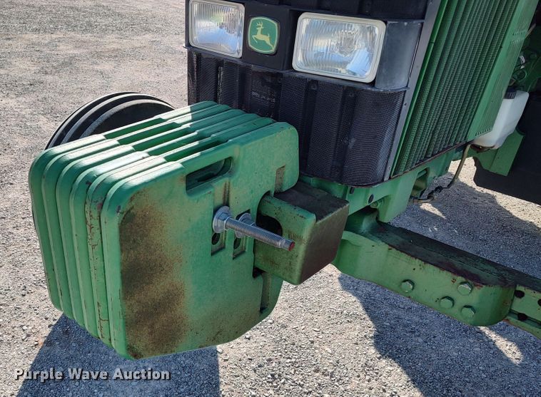 image for item LU9175 2006 John Deere 6403  tractor