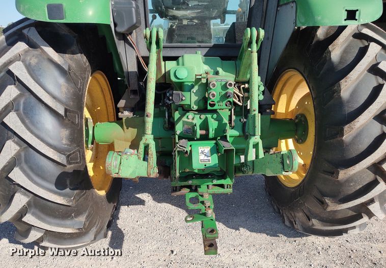 image for item LU9175 2006 John Deere 6403  tractor