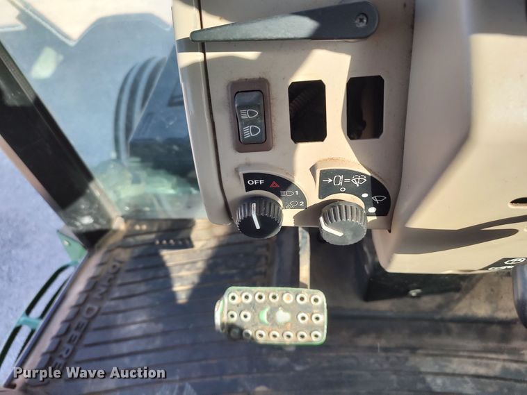 image for item LU9175 2006 John Deere 6403  tractor