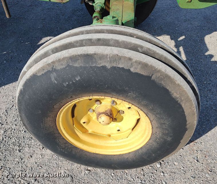 image for item LU9175 2006 John Deere 6403  tractor