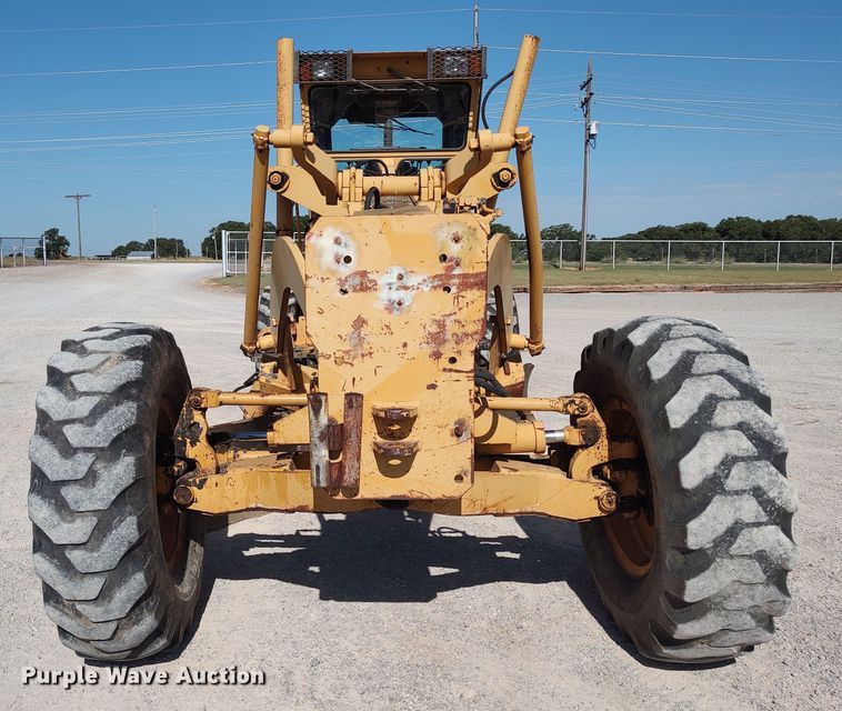 image for item LU9179 1993 Champion 720A  motor grader