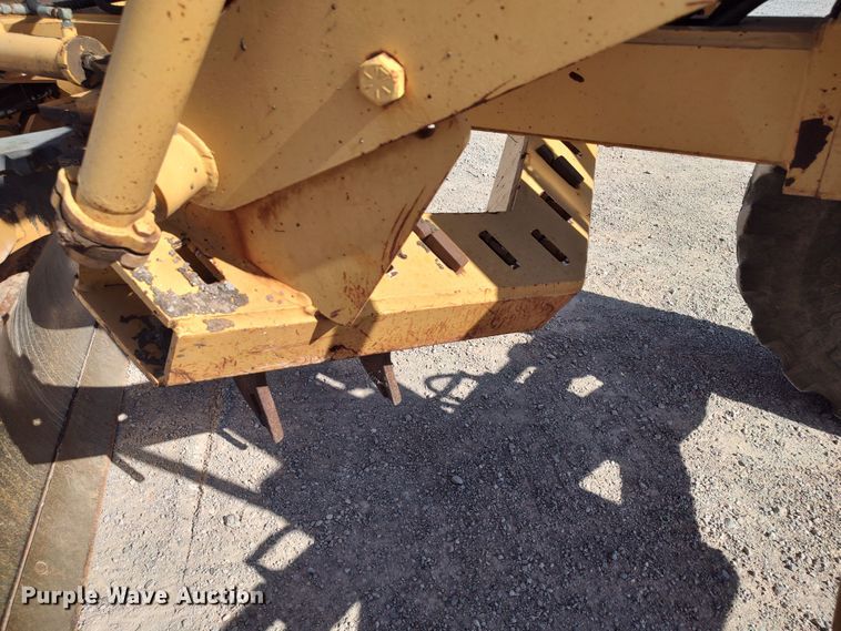 image for item LU9179 1993 Champion 720A  motor grader