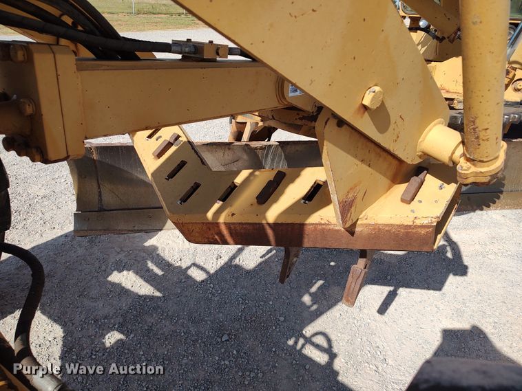 image for item LU9179 1993 Champion 720A  motor grader