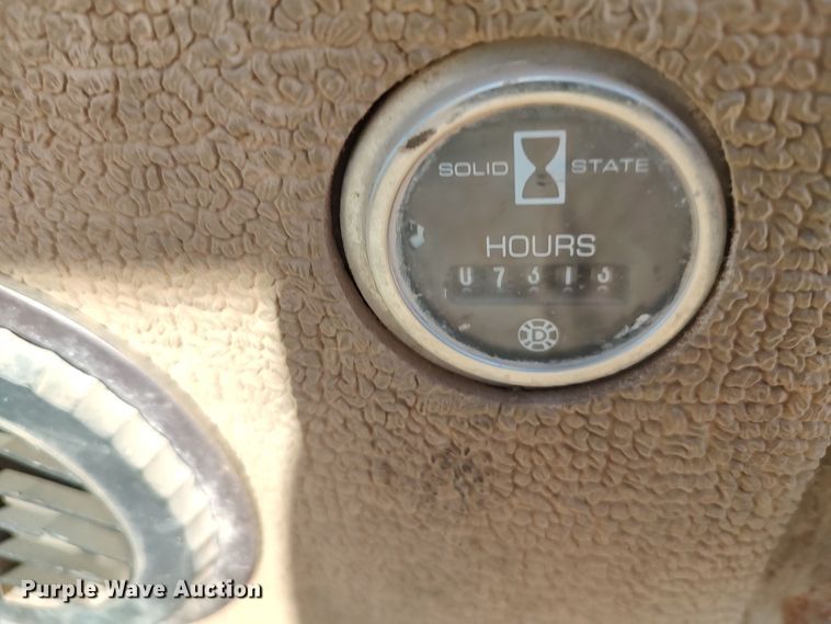 image for item LU9179 1993 Champion 720A  motor grader