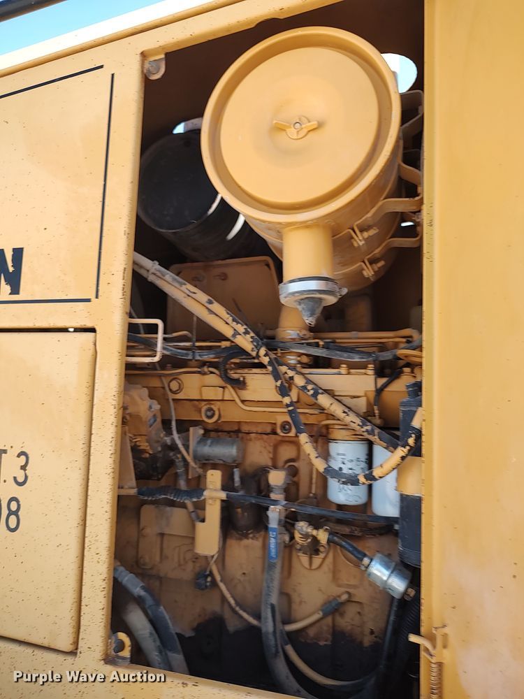 image for item LU9179 1993 Champion 720A  motor grader