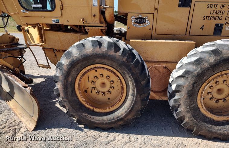 image for item LU9179 1993 Champion 720A  motor grader