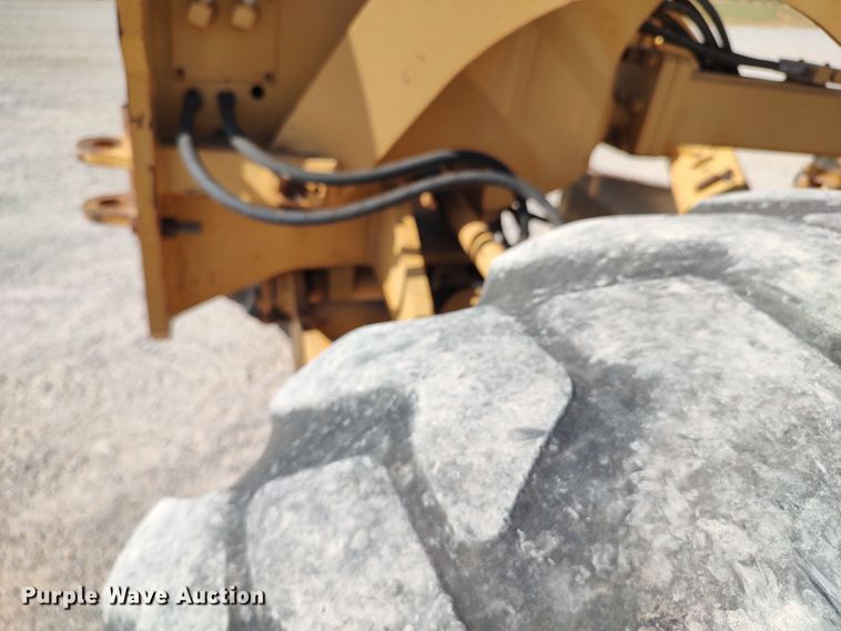 image for item LU9179 1993 Champion 720A  motor grader