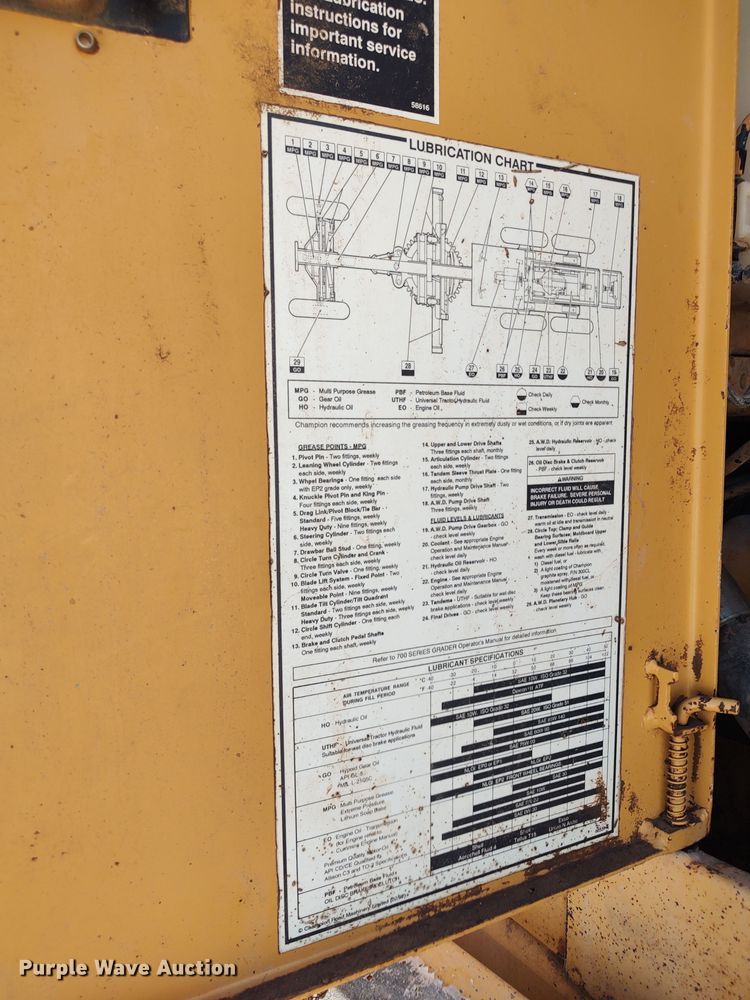 image for item LU9179 1993 Champion 720A  motor grader