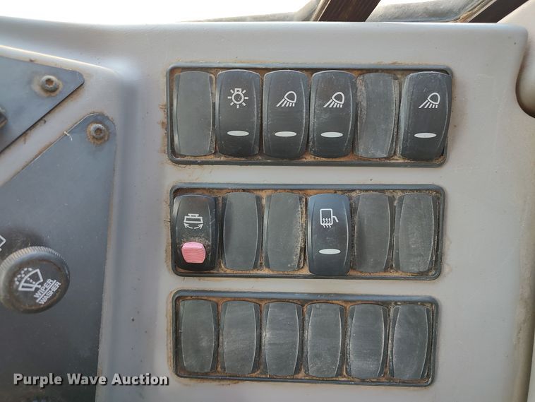 image for item LU9180 2007 Volvo G930  motor grader