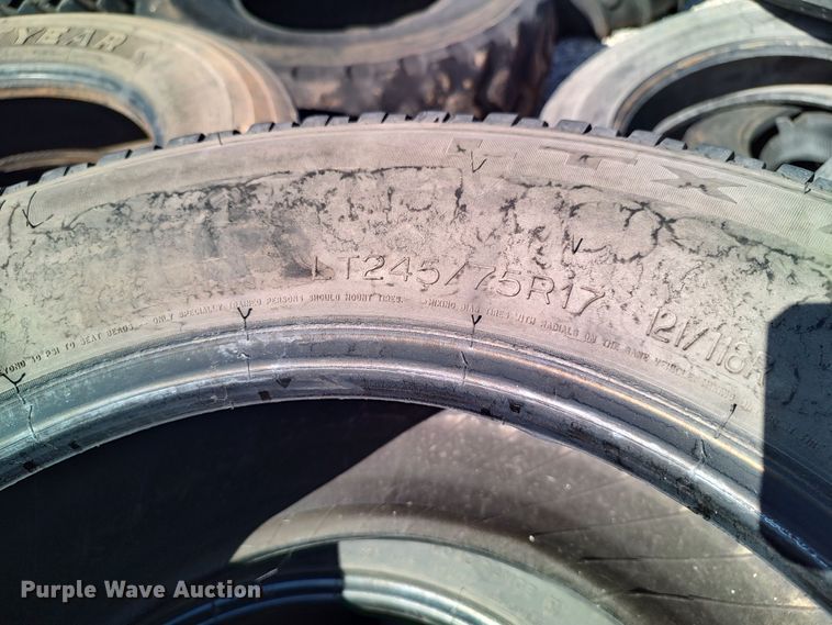 image for item LU9181 Tires and wheels
