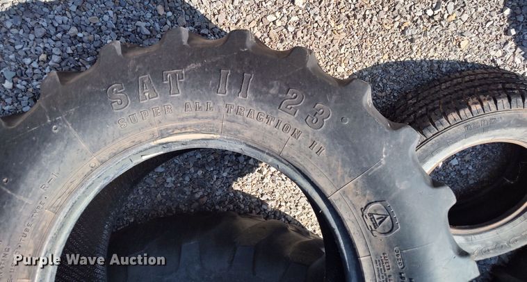 image for item LU9181 Tires and wheels