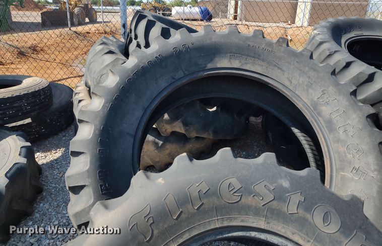 image for item LU9181 Tires and wheels