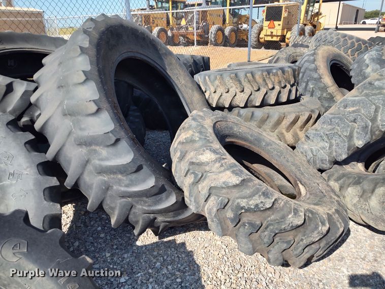 image for item LU9181 Tires and wheels