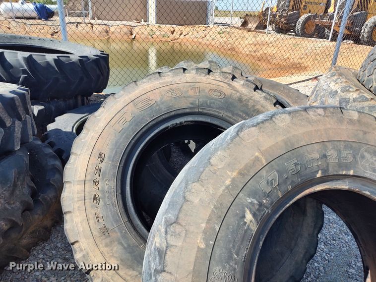 image for item LU9181 Tires and wheels