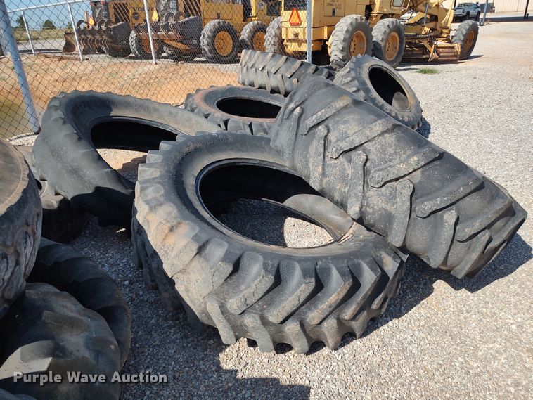 image for item LU9181 Tires and wheels