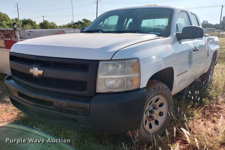 image for item LU9205 2009 Chevrolet Silverado 1500  Ext. Cab pickup truck