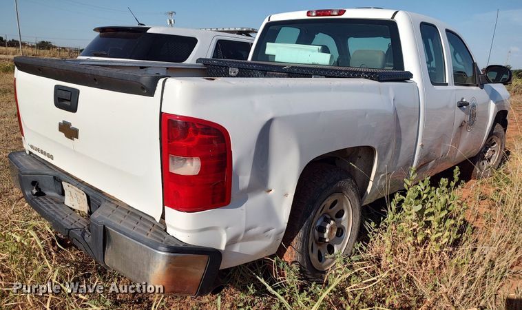 image for item LU9205 2009 Chevrolet Silverado 1500  Ext. Cab pickup truck