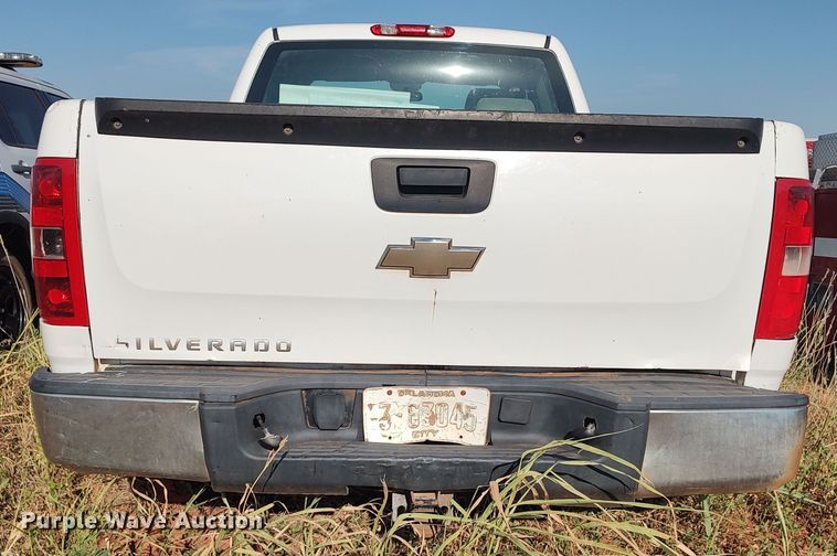 image for item LU9205 2009 Chevrolet Silverado 1500  Ext. Cab pickup truck