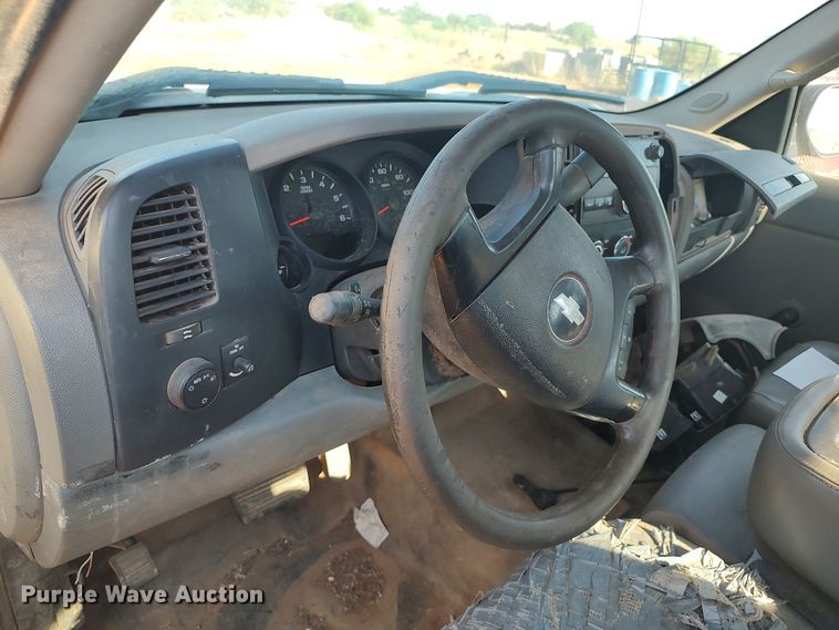 image for item LU9205 2009 Chevrolet Silverado 1500  Ext. Cab pickup truck