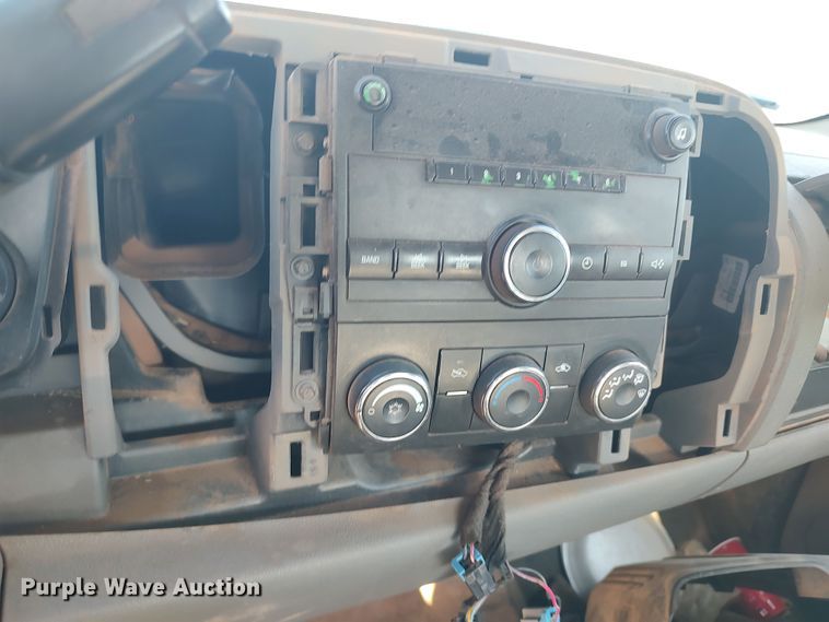 image for item LU9205 2009 Chevrolet Silverado 1500  Ext. Cab pickup truck