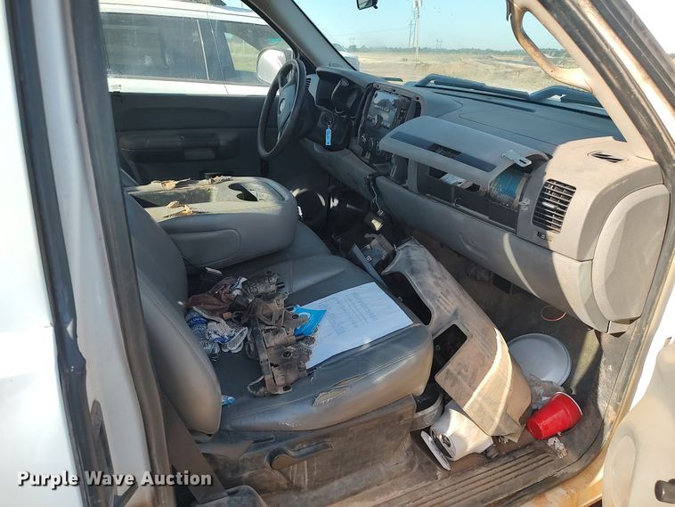 image for item LU9205 2009 Chevrolet Silverado 1500  Ext. Cab pickup truck