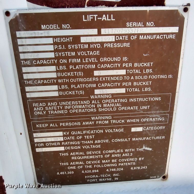 image for item LU9207 1994 Ford F700  bucket truck