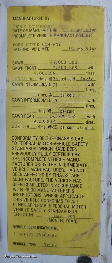 image for item LU9207 1994 Ford F700  bucket truck