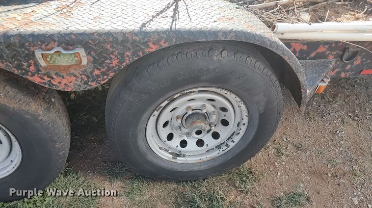 image for item LU9210 Utility trailer