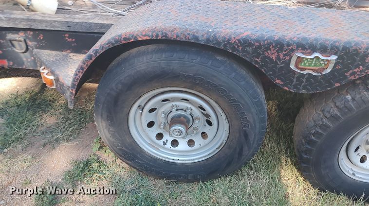 image for item LU9210 Utility trailer