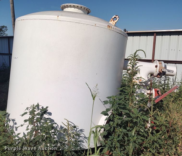 image for item LU9211 Pool filter tank