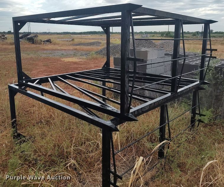 image for item LU9261 (2) garden arbors