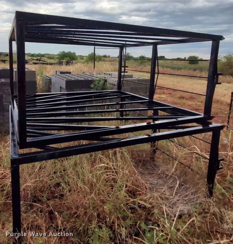 image for item LU9261 (2) garden arbors