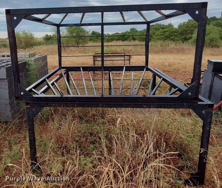 image for item LU9261 (2) garden arbors