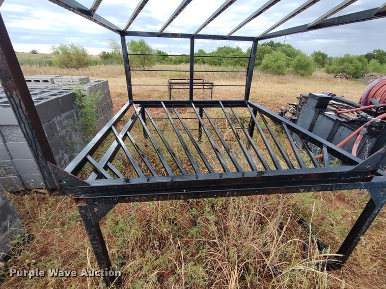 image for item LU9261 (2) garden arbors