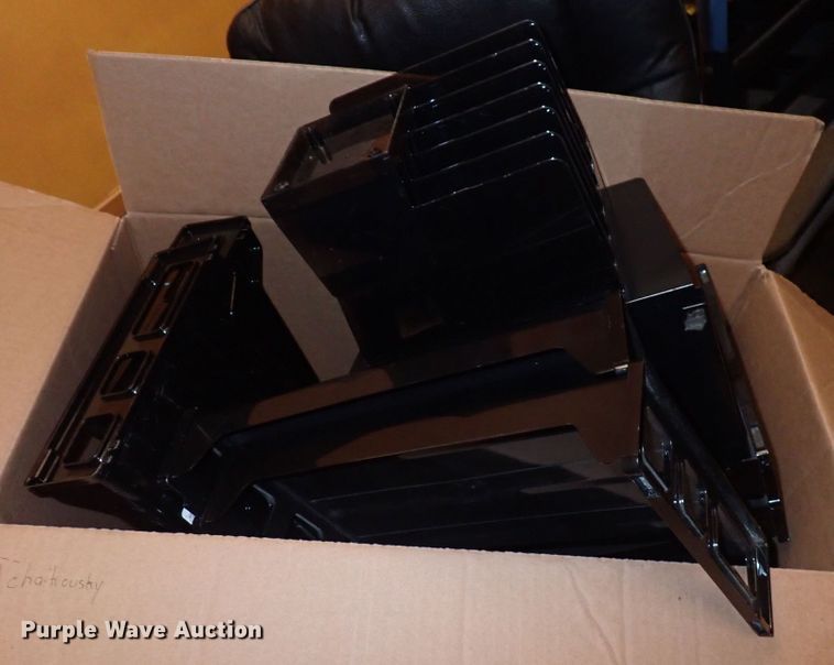 image for item LU9440 Office supplies and equipment