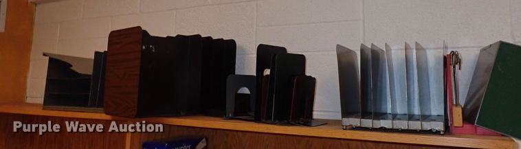 image for item LU9440 Office supplies and equipment