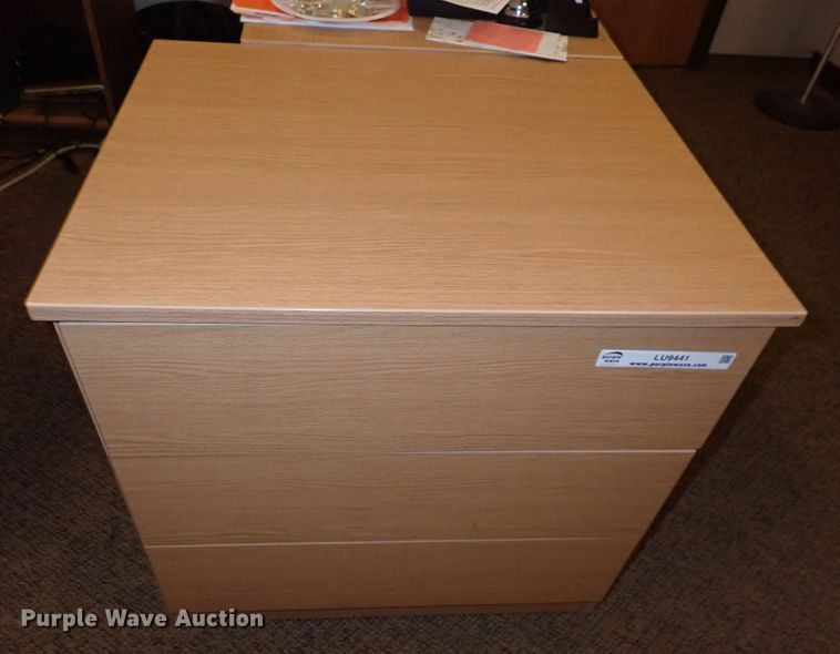 image for item LU9441 Wood cabinet