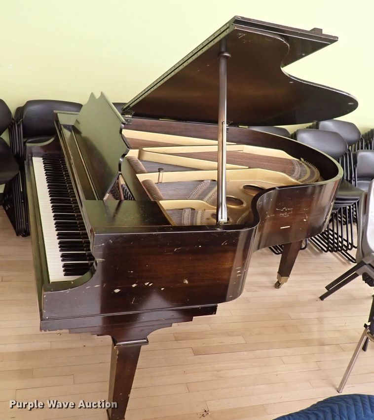 image for item LU9445 Kimball  piano