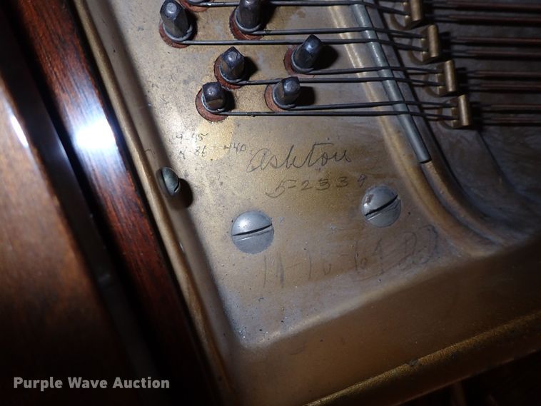 image for item LU9445 Kimball  piano