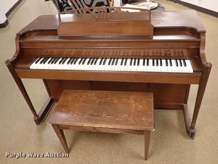 image for item LU9446 Baldwin  piano