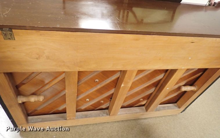 image for item LU9446 Baldwin  piano