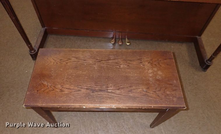 image for item LU9446 Baldwin  piano